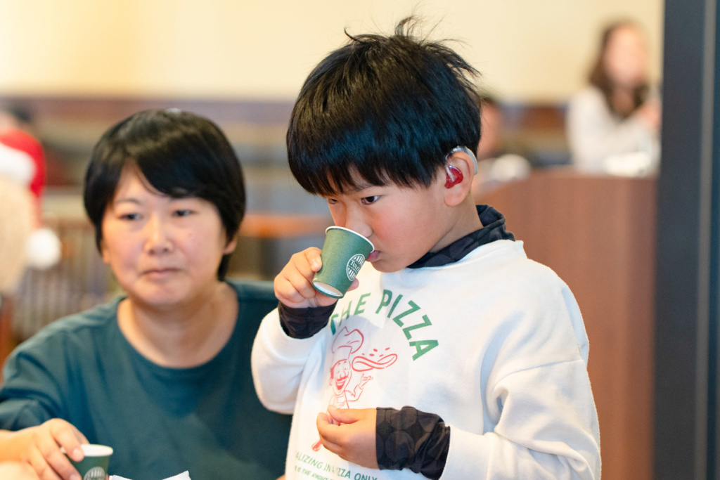 聞こえないが強みになる@タリーズ西宝店｜WSの様子