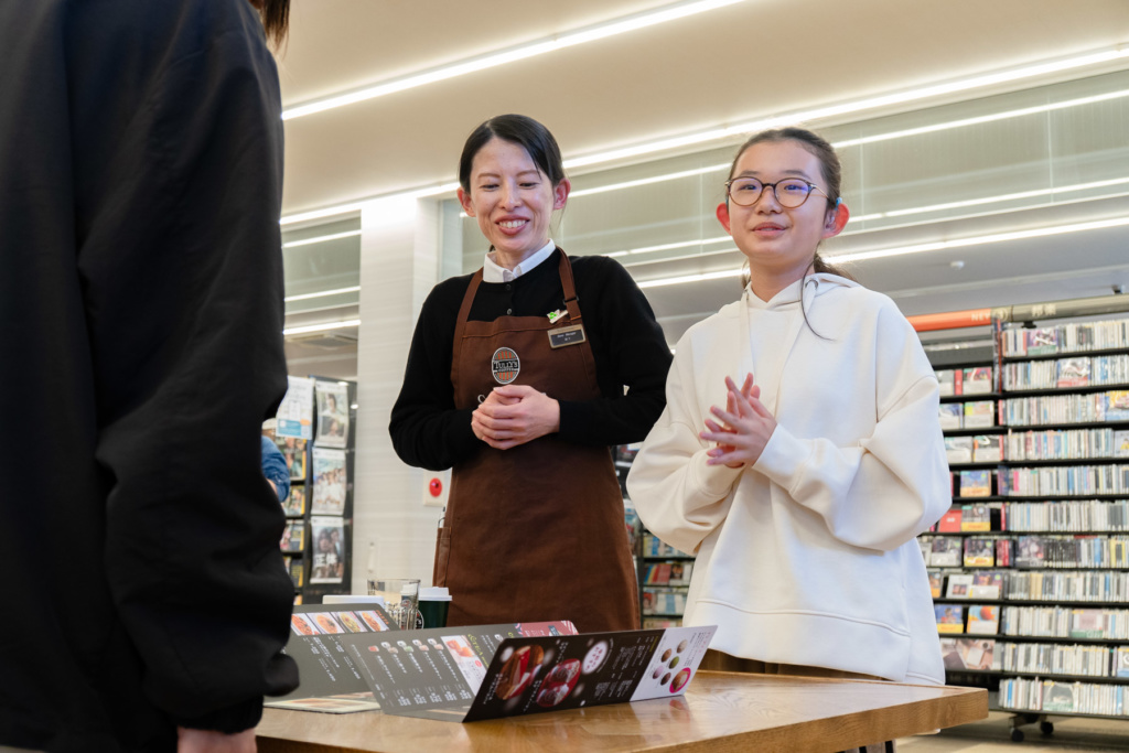 聞こえないが強みになる@タリーズ西宝店｜WSの様子